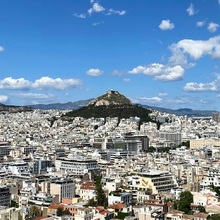 Evia: plaje liniștite, hoteluri la malul mării și vacanțe relaxante în Grecia - Panoramă spectaculoasă asupra Atenei