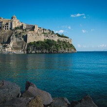 Insula Ischia, sezon vara 2026 - Ischia din Brașov, București, Timișoara și Cluj Napoca