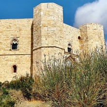 Circuit Puglia 2026 – Comorile din Sudul Italiei | Alberobello, Matera și Ostuni - Castel del Monte – Castelul medieval din Puglia