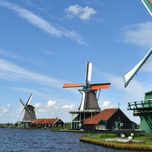 Amsterdam și Festivalul Lalelelor 2027 – Keukenhof - Morile de vânt tradiționale din Olanda