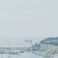 Circuit Riviera: Nordul Italiei și Coasta de Azur - Panoramă asupra orașului Nisa și Port Lympia