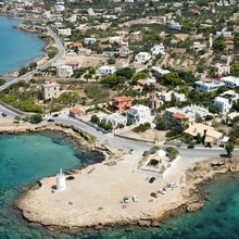 Circuit Grecia – Insulele Tinos, Mykonos, Paros si Eghina - Insula Eghina (Aegina), Grecia – Farul de pe coastă și apele cristaline ale Mării Egee