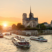 Oferte Piețe de Crăciun 2025 – Circuite și Sejururi Europa si nu numai - Paris