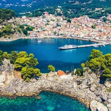 Costa Pacifica 2027 – Istanbul, Santorini și Grecia de la 1.099 € - Coasta Greciei – ape cristaline și peisaje mediteraneene