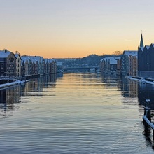Costa Favolosa – Fiorduri, Lofoten și Capul Nord 2027 - Trondheim – Peisaj de iarnă pe râul Nidelva