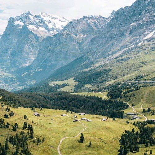 Vacanțe Elveția 2025–2026 – Andermatt, Gstaad, St. Moritz și Zermatt