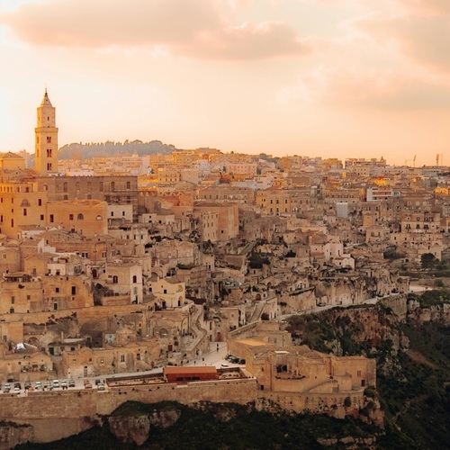 Circuit Puglia 2026 – Comorile din Sudul Italiei | Alberobello, Matera și Ostuni