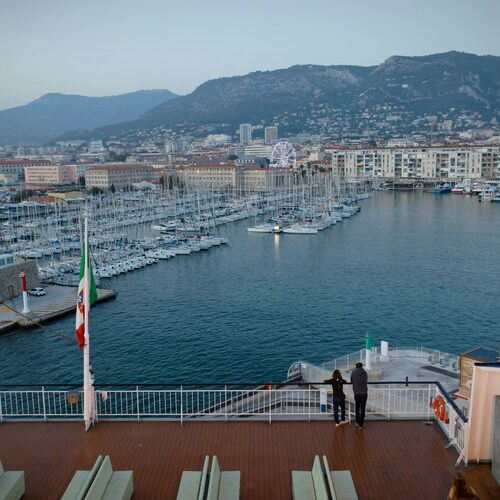 Croazieră cu zbor Mediterana de Vest, Costa Pacifica