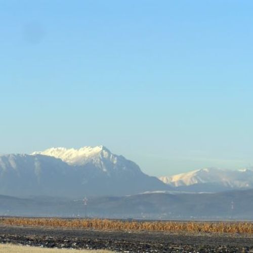 Zarnesti - Prapastii - valea Vladusca - 'La Table' - Zarnesti sau Bran prin satul Pestera 